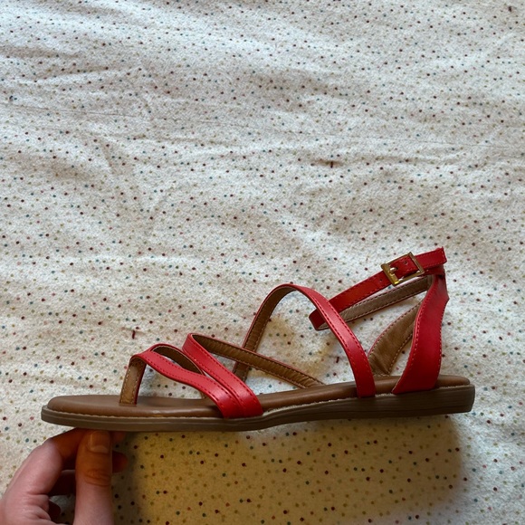 Modcloth Red Sandals sz 7.5 - Picture 4 of 7